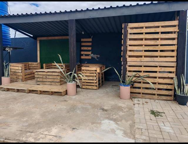 8 BEDROOM APARTMENT FOR SALE IN MANKWENG